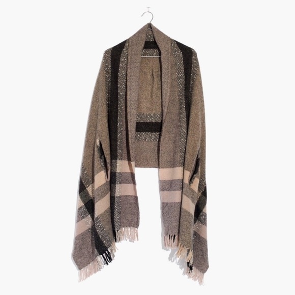 ⭐️ 2 for $25 • Madewell || Cape Scarf in Placed Plaid Tan Beige OS - Picture 1 of 6